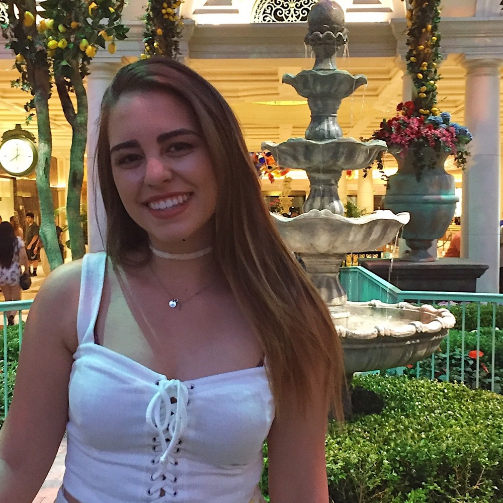 Meet your Posher, Gabby